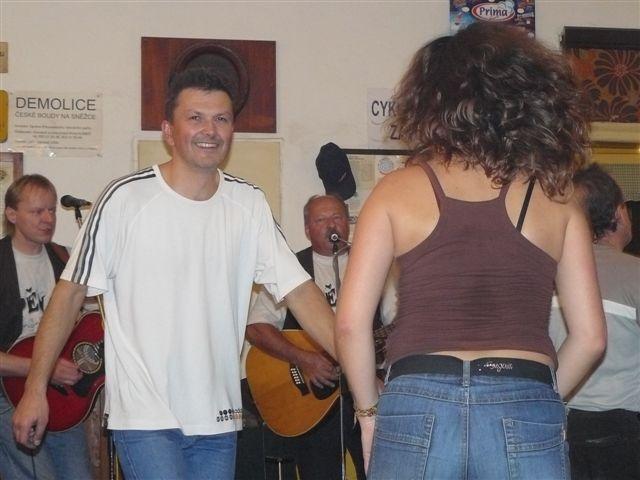 Country bál s Pěnou